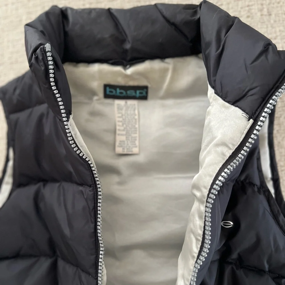 Women’s Vintage Bebe Sport Puffer Vest - Picture 5 of 7